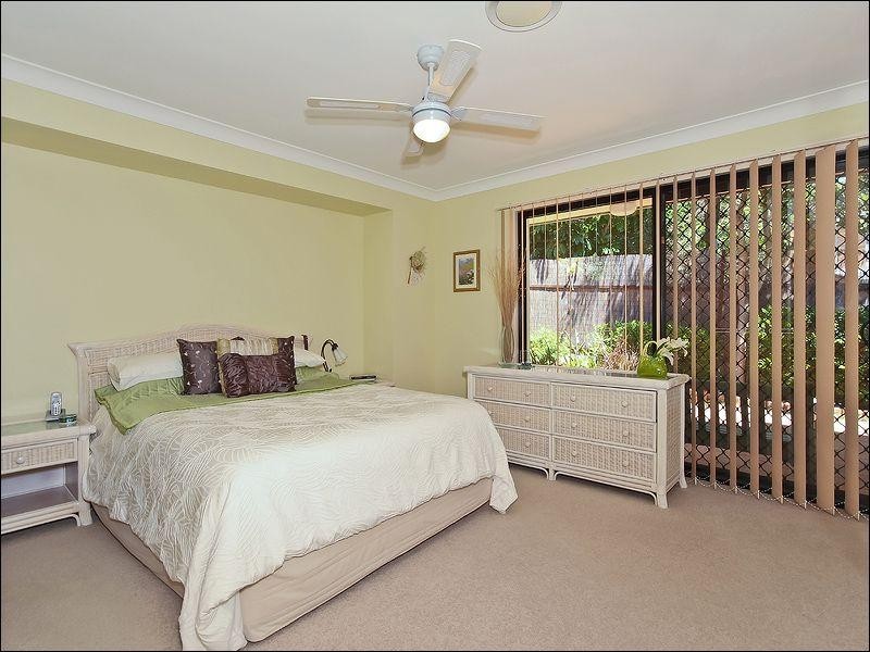 4 Balmain Street, Varsity Lakes QLD 4227