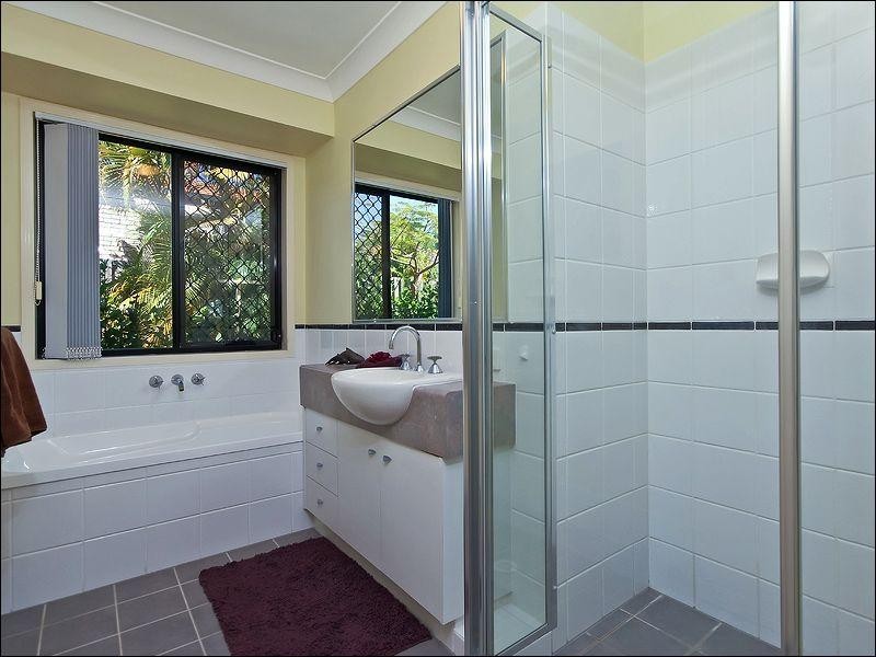 4 Balmain Street, Varsity Lakes QLD 4227