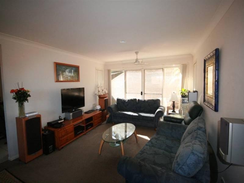 6 Elfin Street, Robina QLD 4226