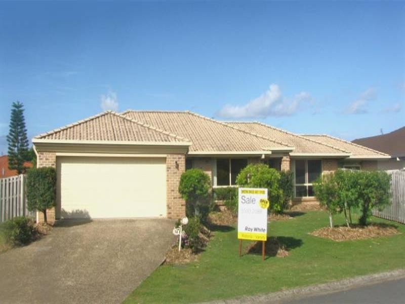 1 Yamie Avenue, Varsity Lakes QLD 4227