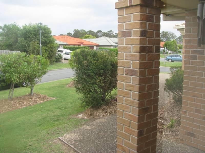 1 Yamie Avenue, Varsity Lakes QLD 4227