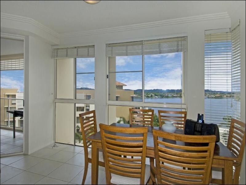 100/251 Varsity Parade, Varsity Lakes QLD 4227