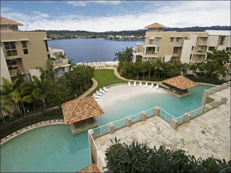 100/251 Varsity Parade, Varsity Lakes QLD 4227