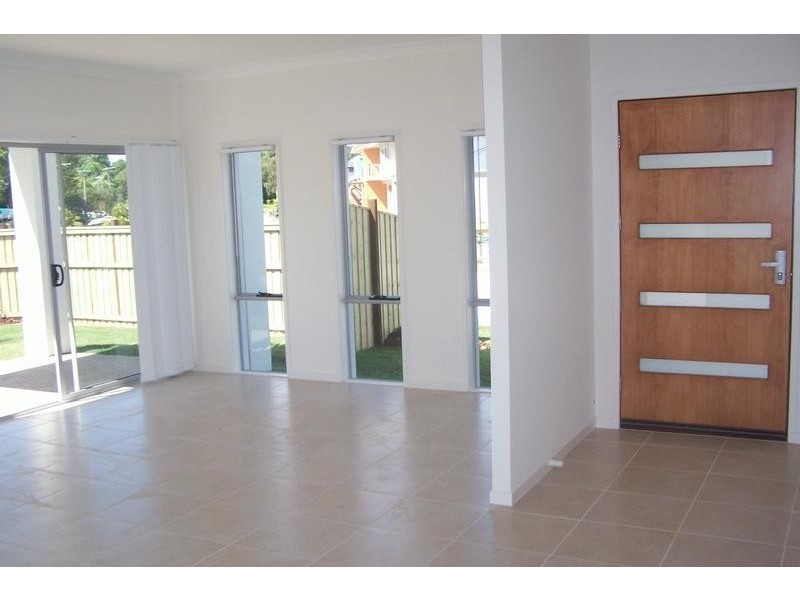 Varsity Lakes QLD 4227