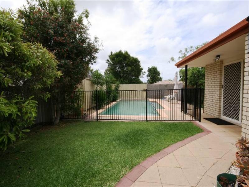 35 Merrilaine Crescent, Merrimac QLD 4226