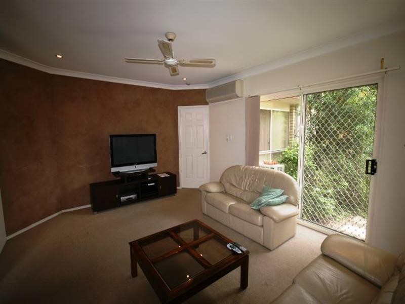 35 Merrilaine Crescent, Merrimac QLD 4226