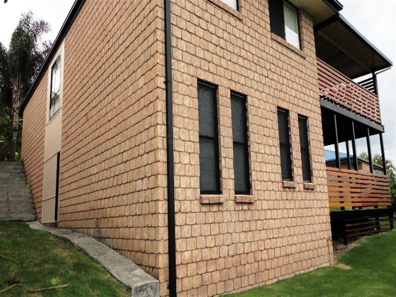 77 Paddington Drive, Carrara QLD 4211