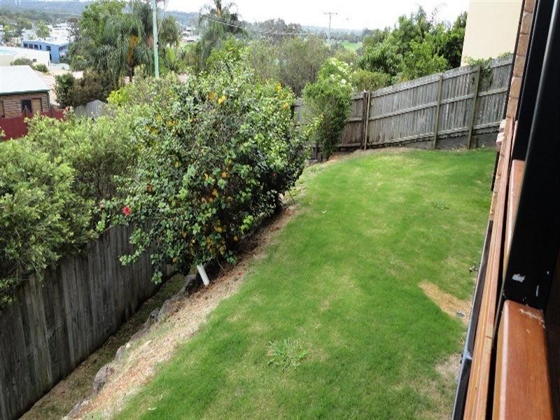 77 Paddington Drive, Carrara QLD 4211