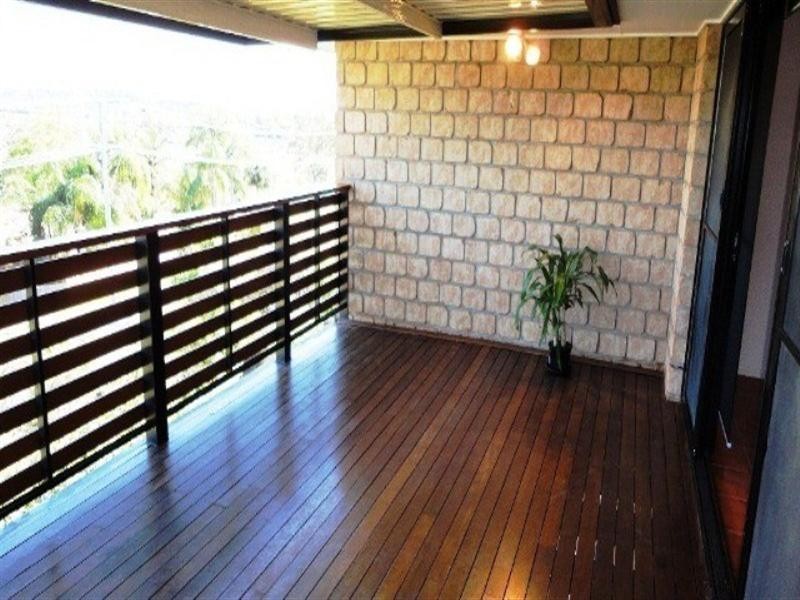 77 Paddington Drive, Carrara QLD 4211