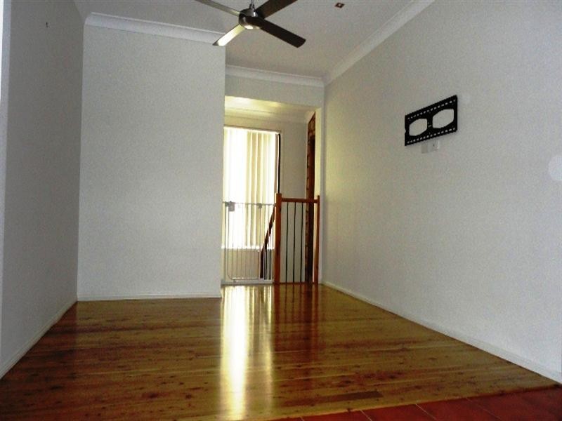 77 Paddington Drive, Carrara QLD 4211