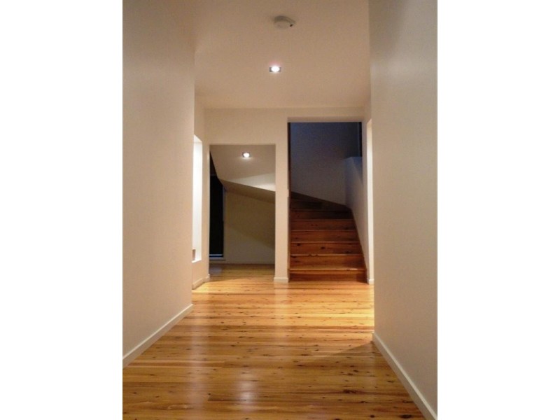 77 Paddington Drive, Carrara QLD 4211