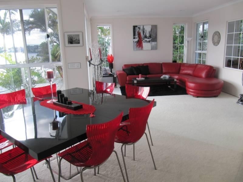 1 Cayman Drive, Clear Island Waters QLD 4226