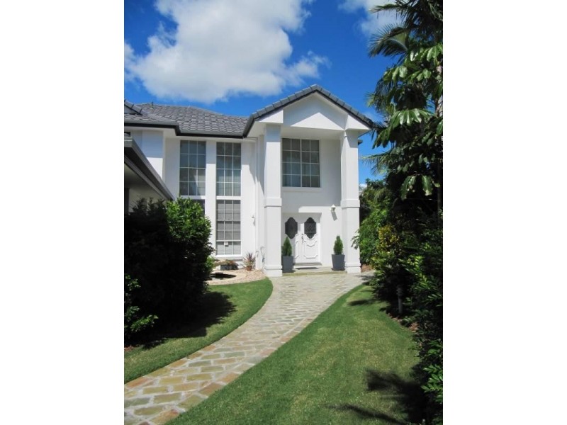 1 Cayman Drive, Clear Island Waters QLD 4226