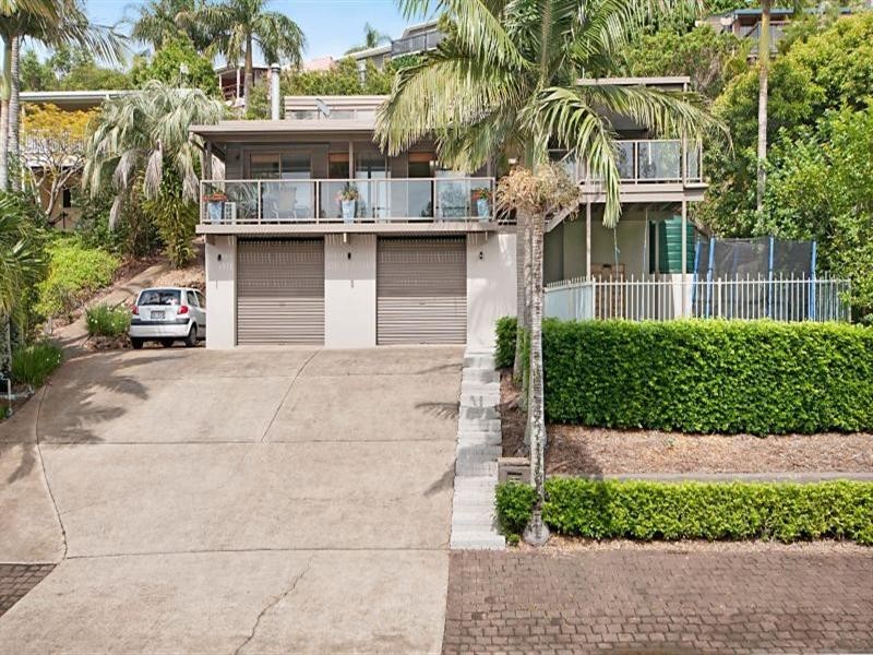 98 Plateau Crescent, Carrara QLD 4211