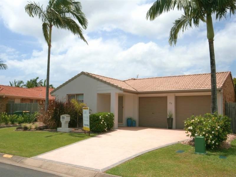 42 Southlake Drive, Varsity Lakes QLD 4227