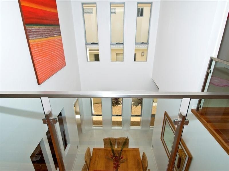 8002 Vista Drive, Benowa QLD 4217