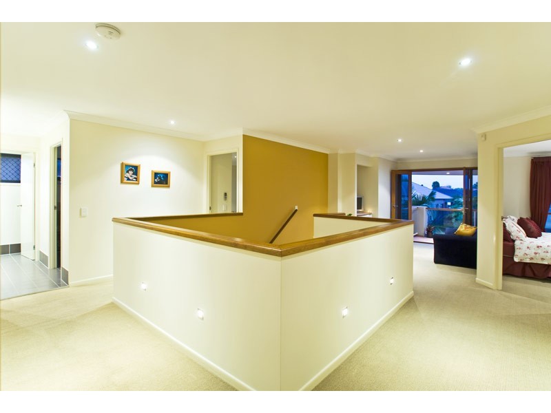 4 Majorca Crescent, Varsity Lakes QLD 4227