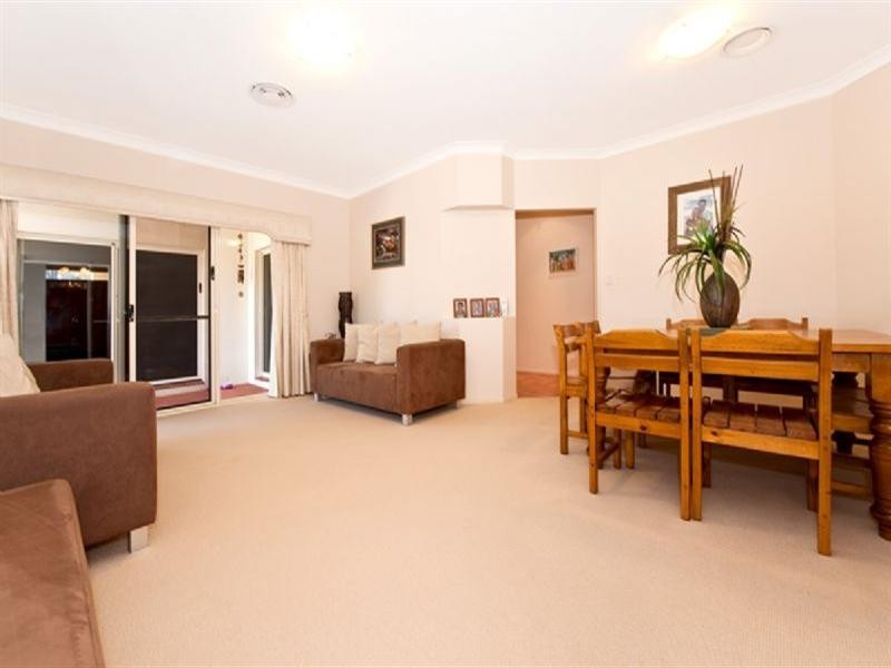 3 Acton Drive, Varsity Lakes QLD 4227