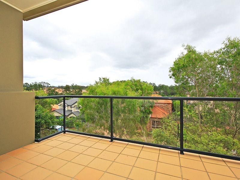 3/10 Glasshouse Drive, Varsity Lakes QLD 4227
