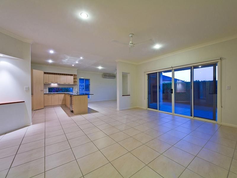 52 Bayswater Avenue, Varsity Lakes QLD 4227