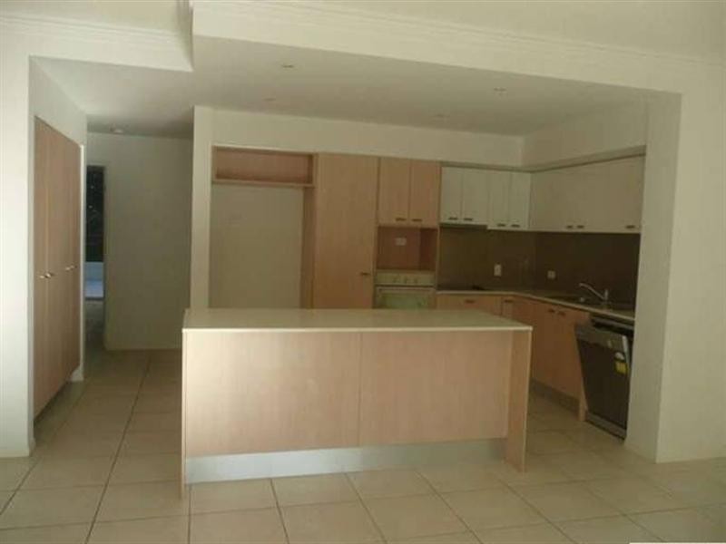 9/253 Varsity Parade, Varsity Lakes QLD 4227