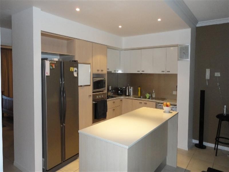 9/253 Varsity Parade, Varsity Lakes QLD 4227