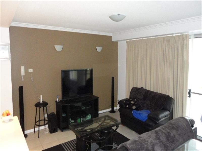 9/253 Varsity Parade, Varsity Lakes QLD 4227