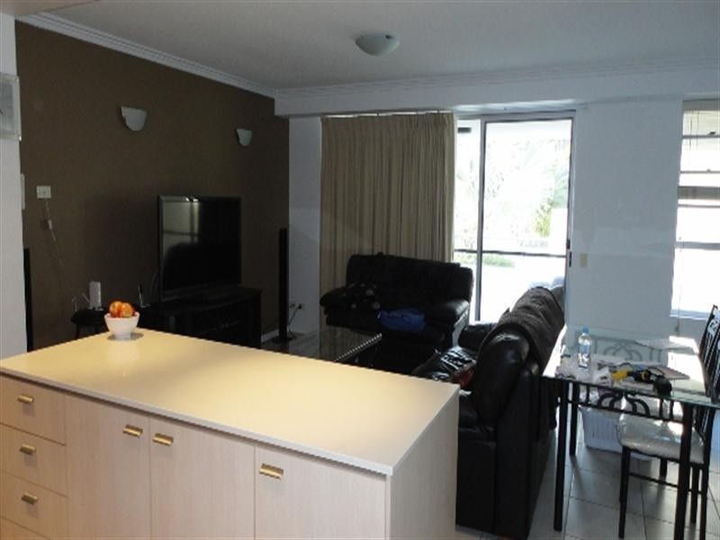 9/253 Varsity Parade, Varsity Lakes QLD 4227