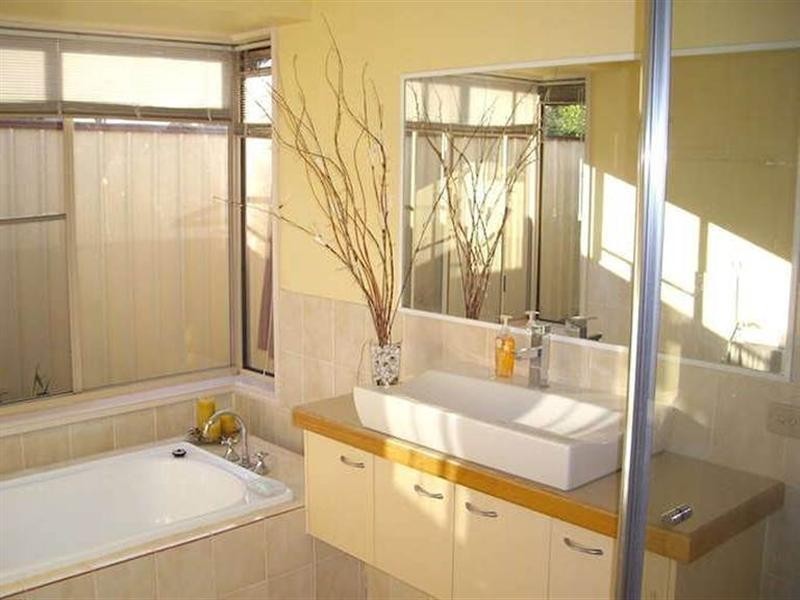 64 Teasdale Drive, Nerang QLD 4211