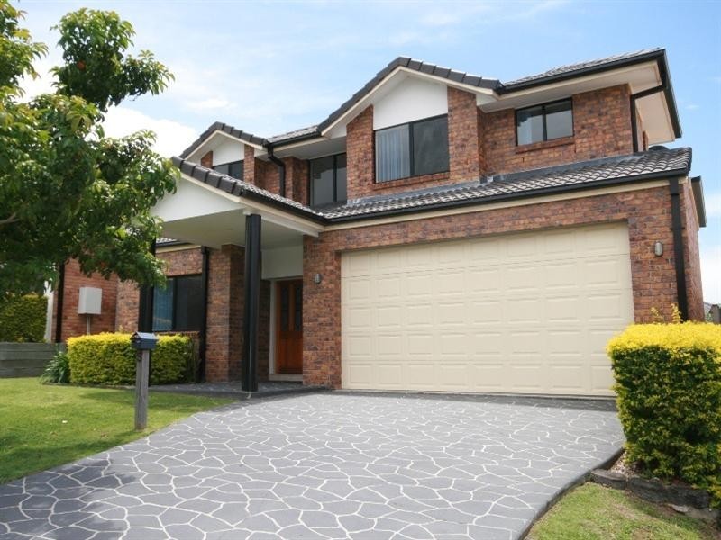 5 Andorra Place, Varsity Lakes QLD 4227
