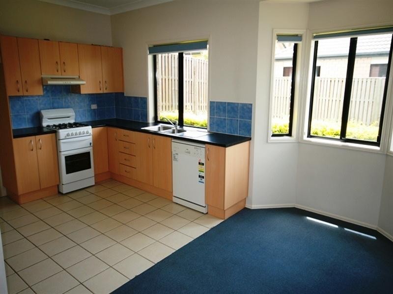 5 Andorra Place, Varsity Lakes QLD 4227