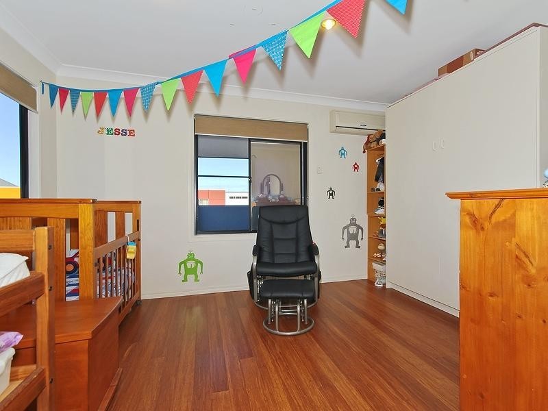 122 Varsity Parade, Varsity Lakes QLD 4227