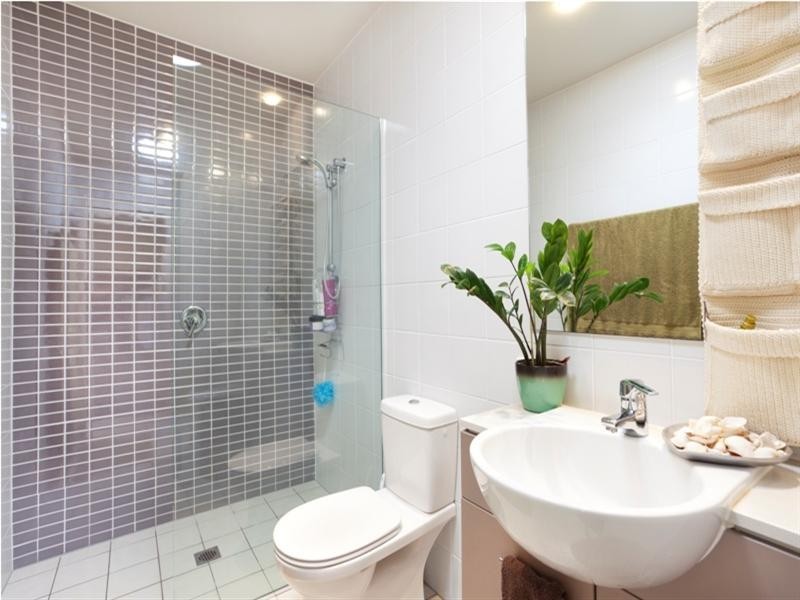 5 Watts Drive, Varsity Lakes QLD 4227