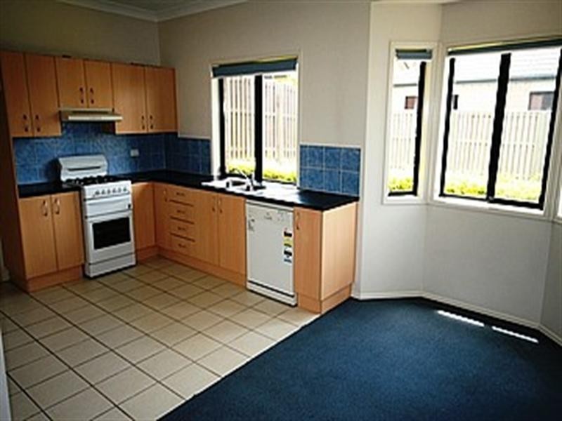 5 Andorra Place, Varsity Lakes QLD 4227