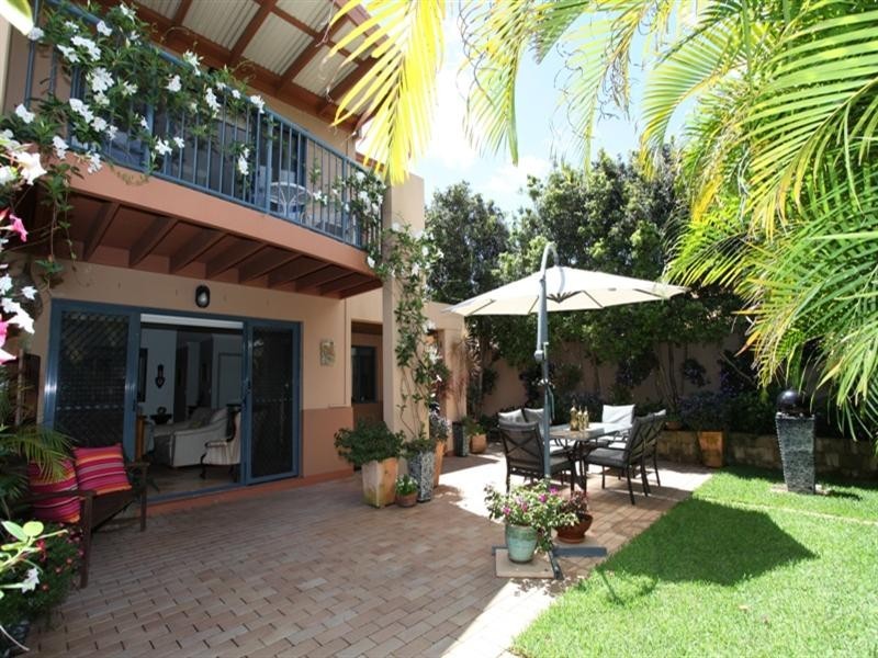 22/117 Palm Meadows Drive, Carrara QLD 4211