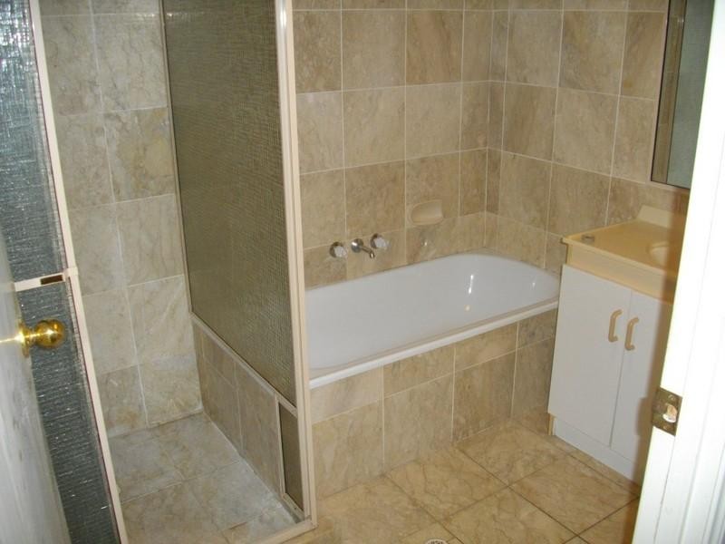 8/16 Stanhill Drive, Chevron Island QLD 4217