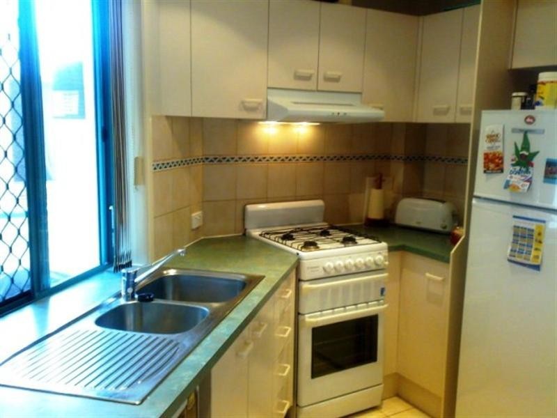 9 Stanhill Drive, Chevron Island QLD 4217