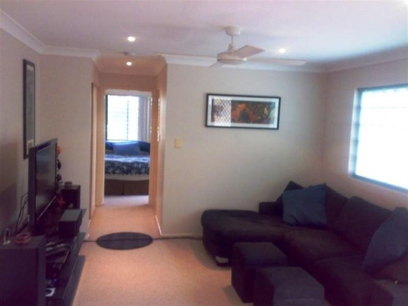 9 Stanhill Drive, Chevron Island QLD 4217