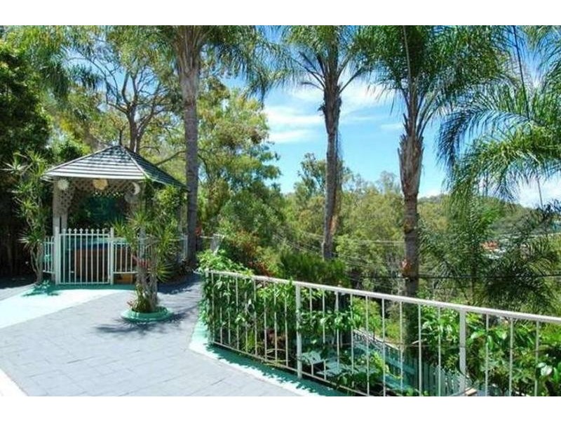 148 Ocean Parade, Burleigh Heads QLD 4220