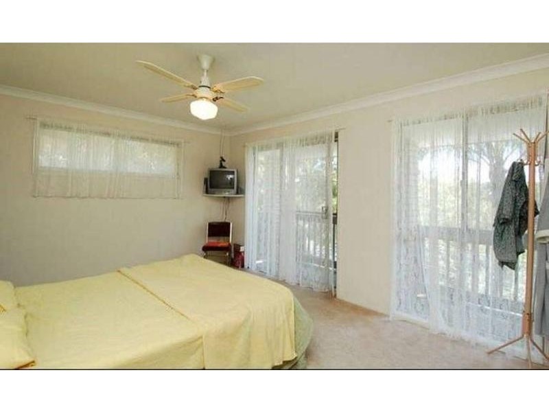 148 Ocean Parade, Burleigh Heads QLD 4220