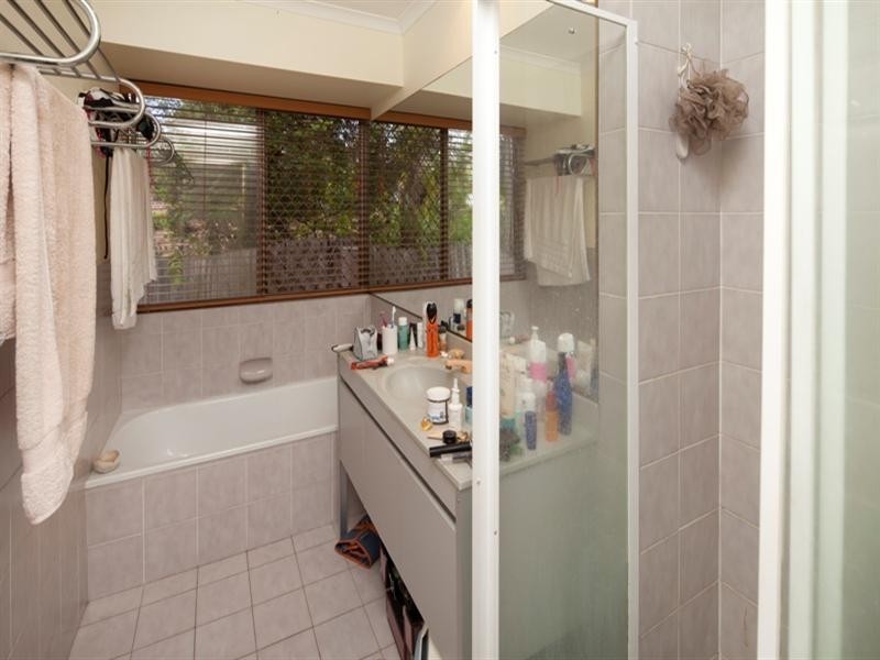 10 Wayville Place, Robina QLD 4226