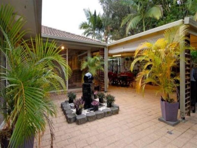 10 Wayville Place, Robina QLD 4226