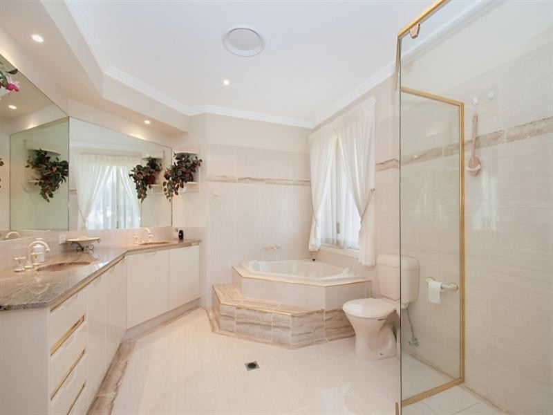 23 Red Oak Drive, Tallai QLD 4213