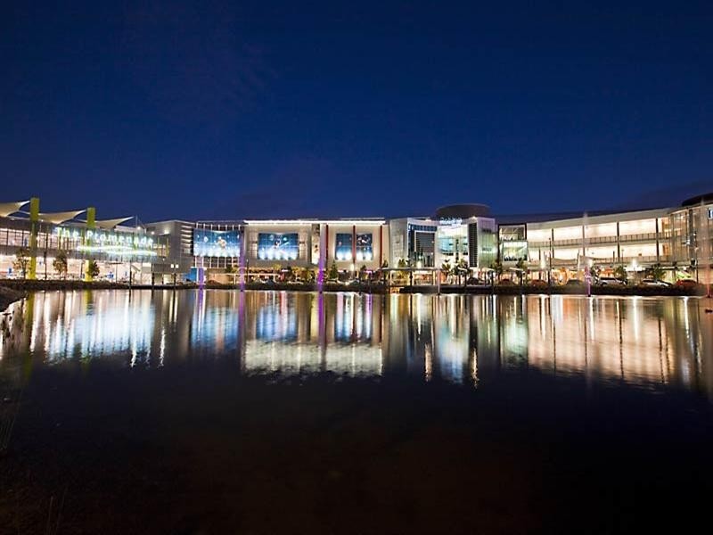 8 CAPE MARTIN Lane, Varsity Lakes QLD 4227