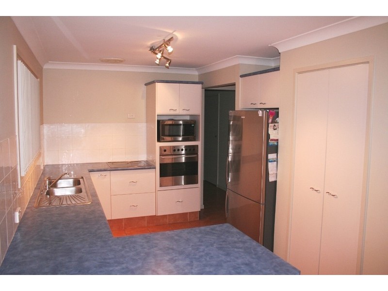 27 Regency Place, Mudgeeraba QLD 4213