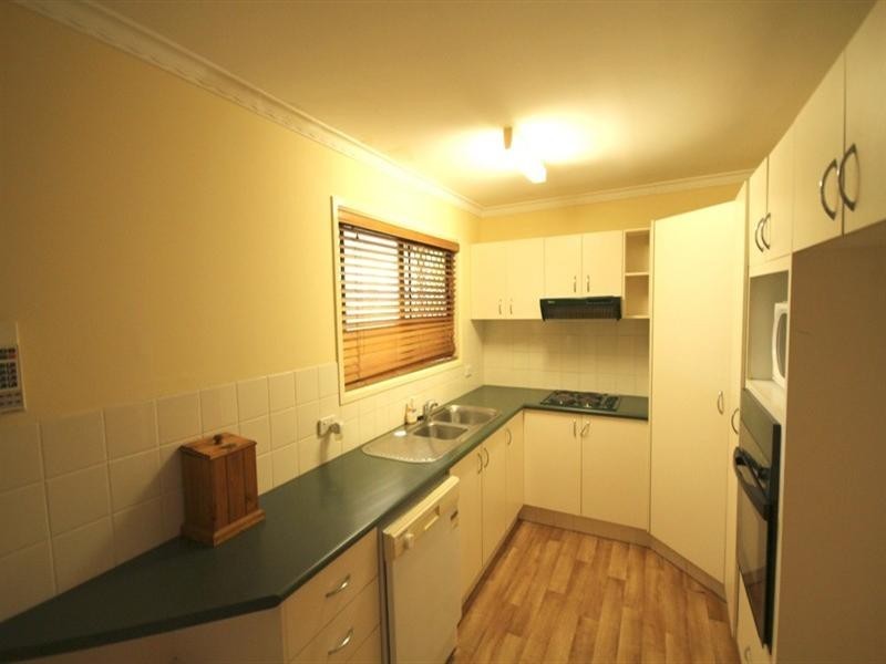 8 The Grange, Nerang QLD 4211