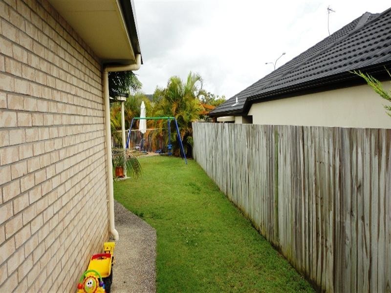 45 Lantau Crescent, Varsity Lakes QLD 4227