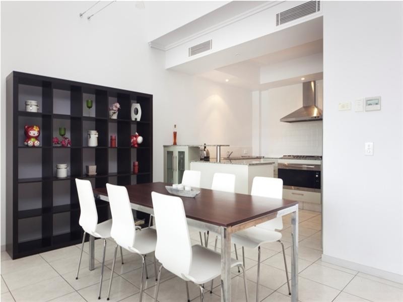 31 Watts Drive, Varsity Lakes QLD 4227