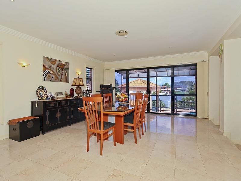 37 Sir Bruce Small Boulevard, Benowa QLD 4217