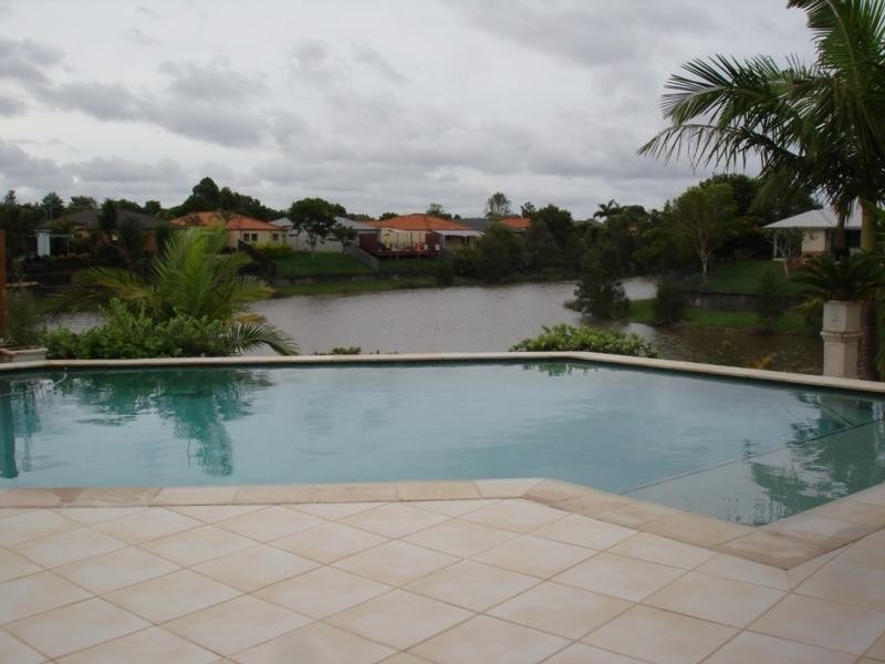 41 GARDENDALE Crescent, Burleigh Waters QLD 4220